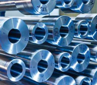 Легированная сталь: добавки, улучшающие свойства материала